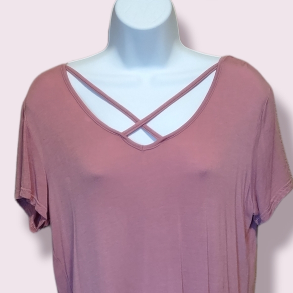 Love Charm Top - Picture 2 of 5